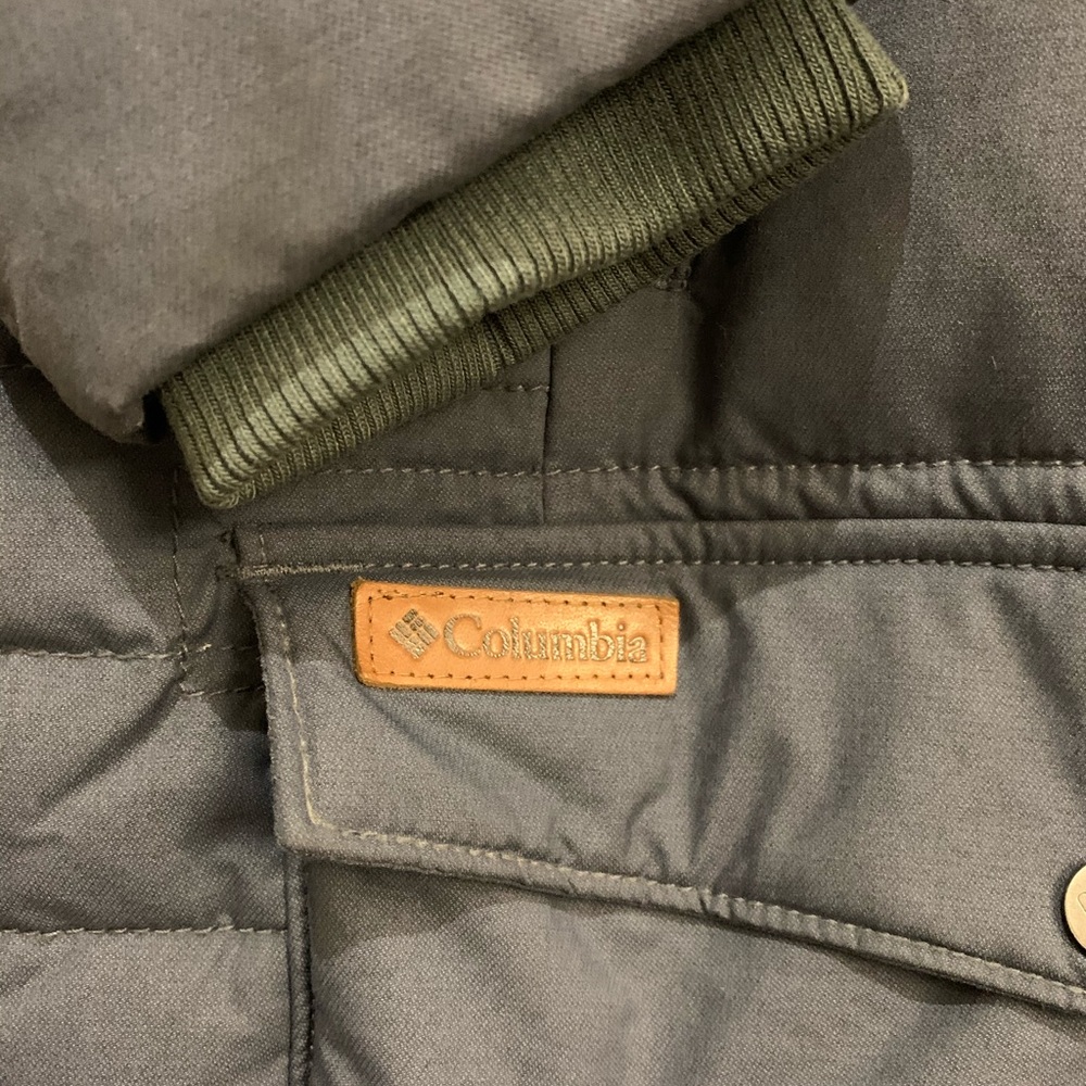 Blue Columbia Women’s winter coat - Picture 2 of 3